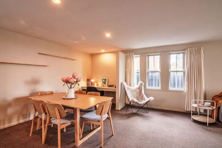 Photo of property in 18 Neplusultra Street, Cromwell, 9310