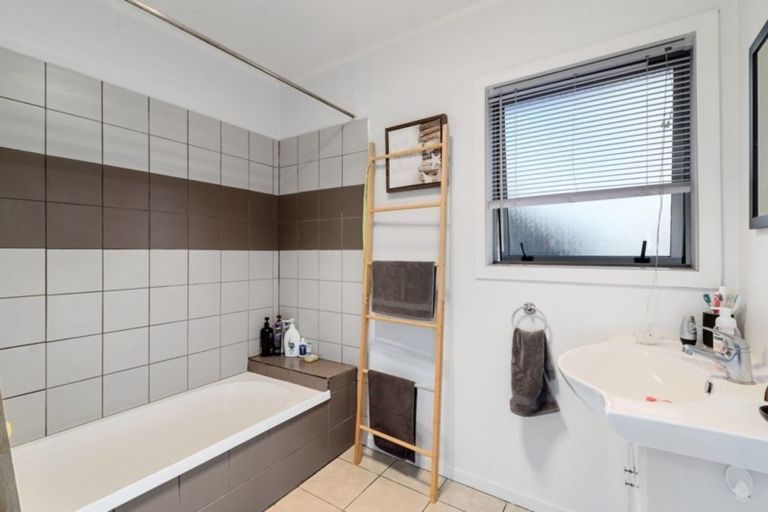 Photo of property in 1b Tete Street, Sunnybrook, Rotorua, 3015