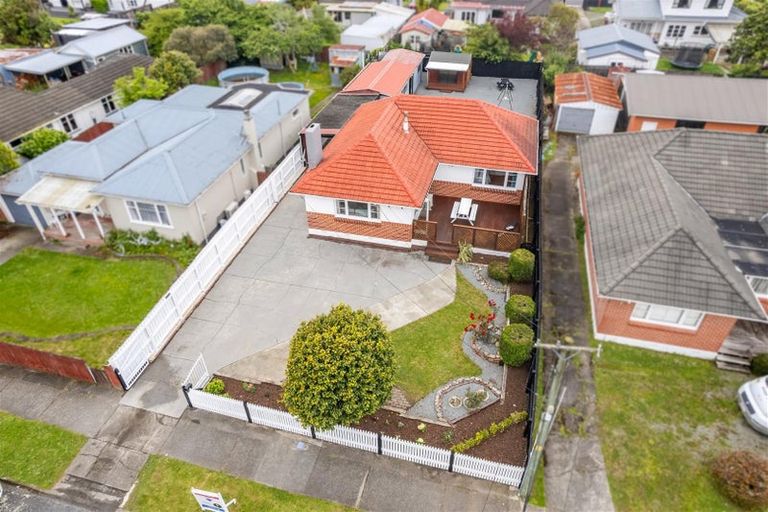 Photo of property in 54 Routley Crescent, Elderslea, Upper Hutt, 5018