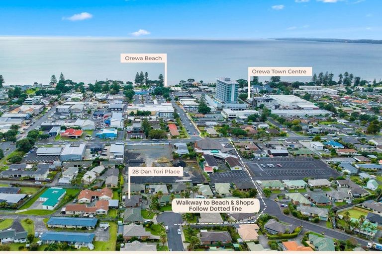Photo of property in 28 Dan Tori Place, Orewa, 0931
