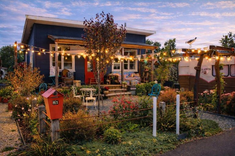 Photo of property in 81 Waller Street, Murchison, 7007