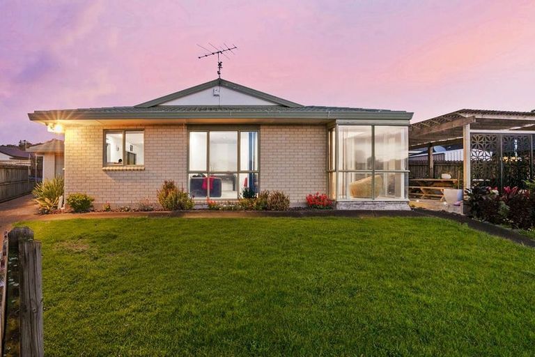 Photo of property in 9 Alta Terrace, Flat Bush, Auckland, 2019