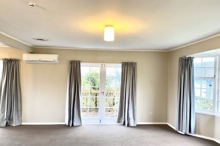 Photo of property in 1/5 Erica Road, Sunnynook, Auckland, 0620