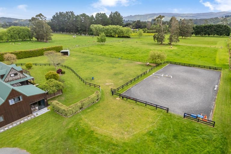 Photo of property in 39 Colletts Road, Mangaroa, Upper Hutt, 5371