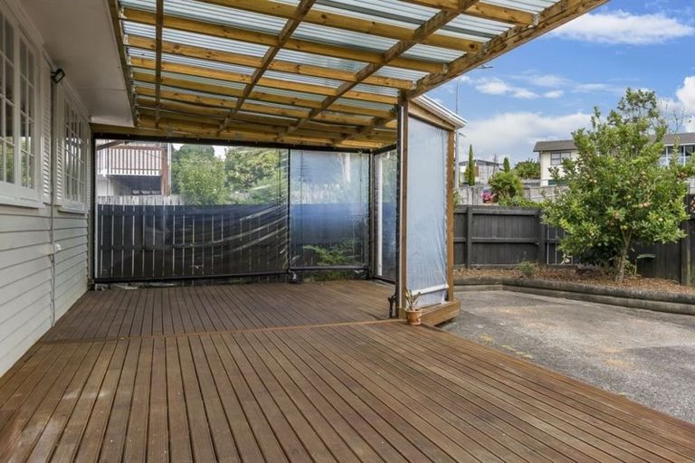 Photo of property in 1/65 Weldene Avenue, Glenfield, Auckland, 0629