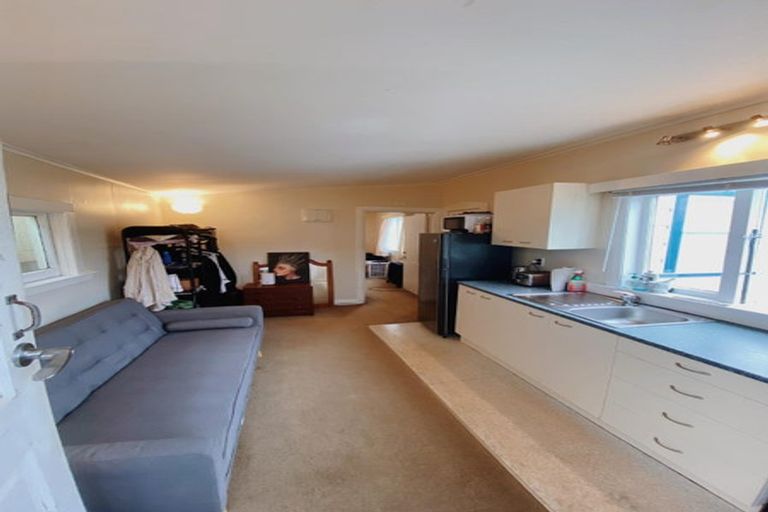 Photo of property in 21 Wilson Street, Newtown, Wellington, 6021