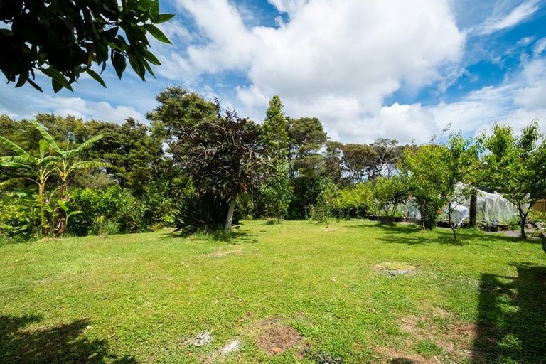 Photo of property in 131 Colwill Road, Massey, Auckland, 0614
