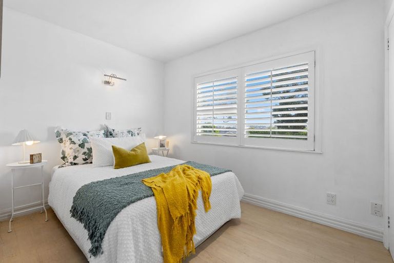 Photo of property in 5/241 Hurstmere Road, Takapuna, Auckland, 0622