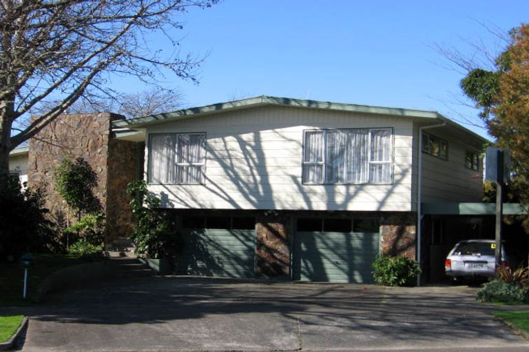 Photo of property in 79 Wikiriwhi Crescent, Awapuni, Palmerston North, 4412