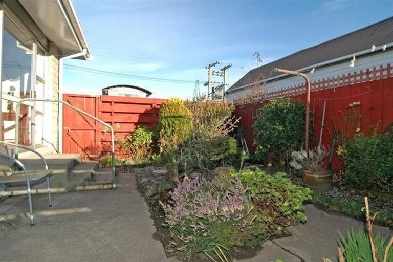 Photo of property in 49a Cutten Street, South Dunedin, Dunedin, 9012