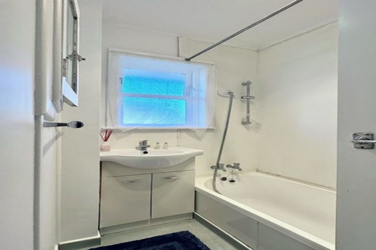 Photo of property in 49 Godley Street, Waiwhetu, Lower Hutt, 5010