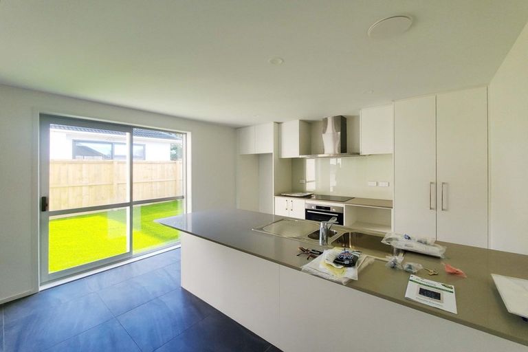 Photo of property in 13c Oxford Road, Manurewa, Auckland, 2102