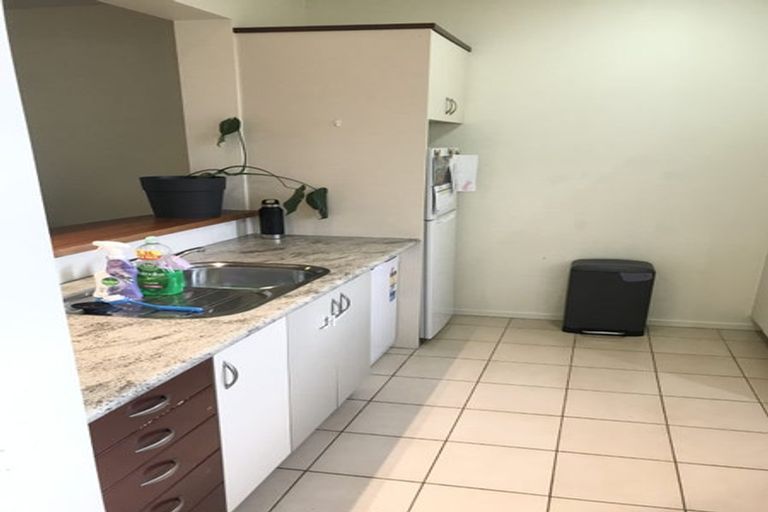 Photo of property in 57/2 Armoy Drive, East Tamaki, Auckland, 2016