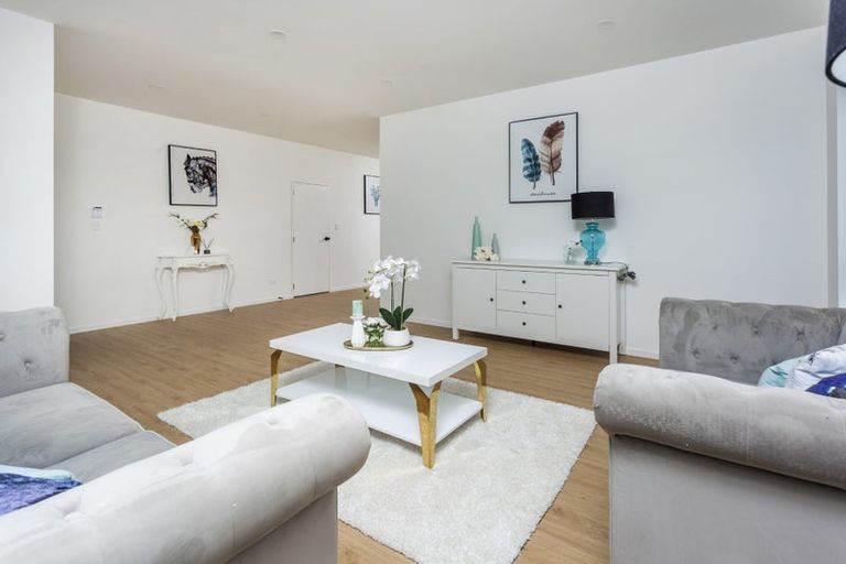 Photo of property in 75 Clarks Beach Road, Clarks Beach, 2122