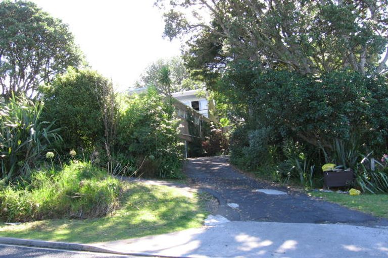 Photo of property in 3/8 Rewi Street, Torbay, Auckland, 0630
