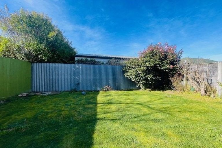 Photo of property in 1/11 Hollyford Avenue, Bryndwr, Christchurch, 8053