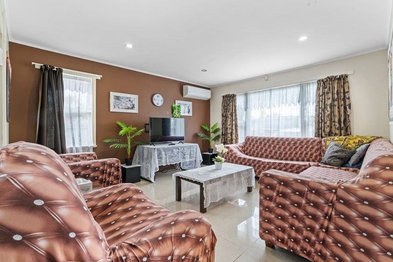 Photo of property in 5 Hunua Road, Papakura, 2110