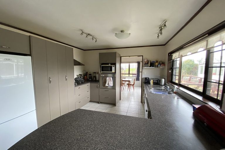 Photo of property in 24 Bickerstaffe Road, Maungaturoto, 0520