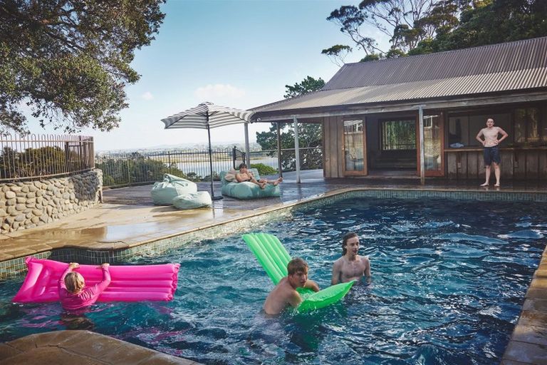 Photo of property in 44 Attwood Road, Paremoremo, Auckland, 0632