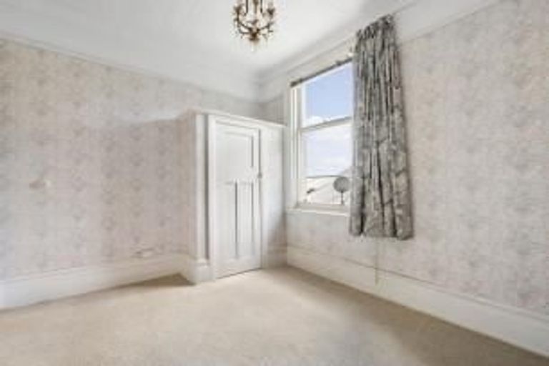 Photo of property in 49 The Crescent, Roseneath, Wellington, 6011