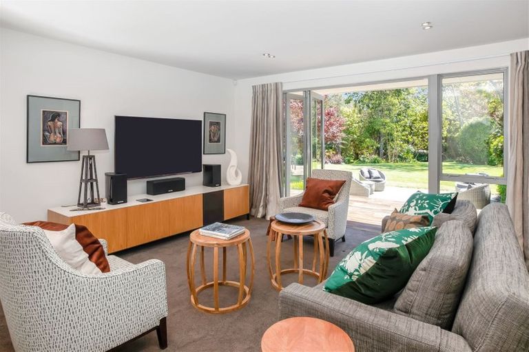 Photo of property in 39 Makora Street, Fendalton, Christchurch, 8041