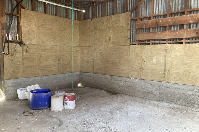 Photo of property in 110 Bruce Road, Momona, Outram, 9073