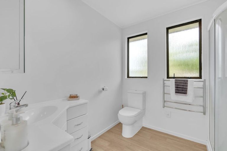 Photo of property in 8 Awatere Place, Snells Beach, 0920