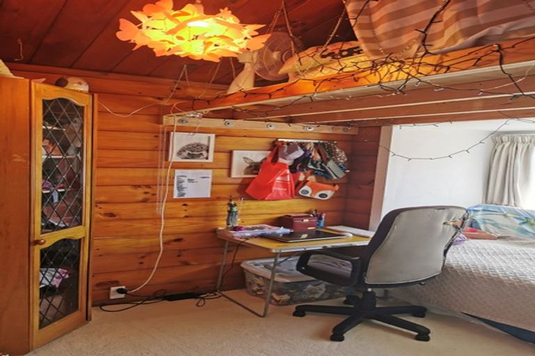 Photo of property in 18 Mcguire Street, Hawera, 4610