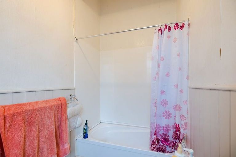 Photo of property in 74a Manor Place, Dunedin Central, Dunedin, 9016