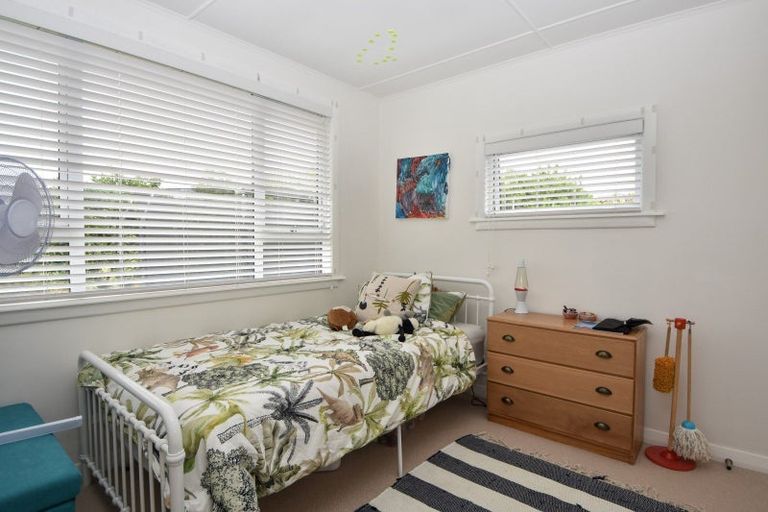 Photo of property in 8 Barrett Place, Carterton, 5713