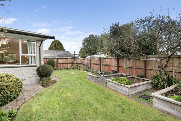 Photo of property in 12c Glenavon Place, Ilam, Christchurch, 8041