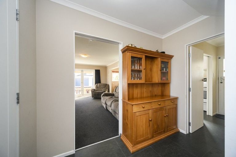Photo of property in 19 Abraham Crescent, Milson, Palmerston North, 4414