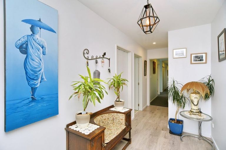 Photo of property in 27 Westpark Boulevard, Rangiora, 7400