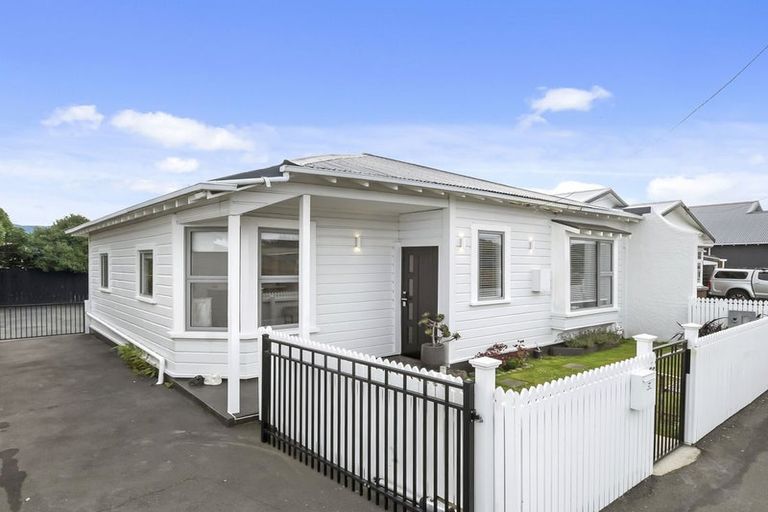 Photo of property in 56 Victoria Road, Saint Kilda, Dunedin, 9012