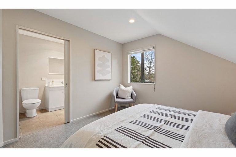 Photo of property in 1/75 Thackeray Place, Waltham, Christchurch, 8023