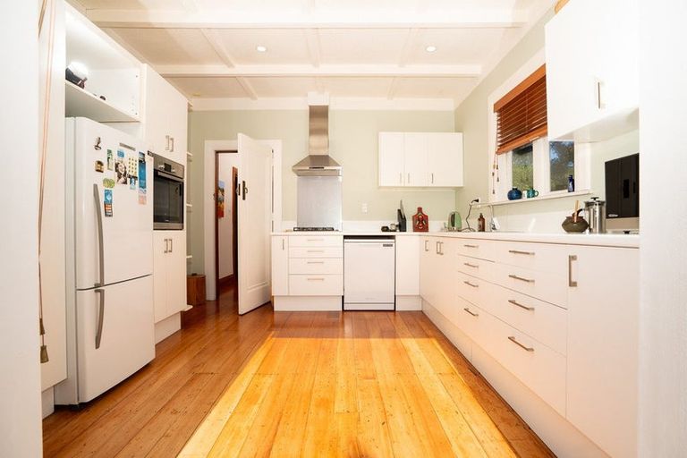 Photo of property in 50 Nottingham Street, Karori, Wellington, 6012