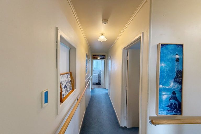 Photo of property in 27 Glendene Avenue, Glendene, Auckland, 0602