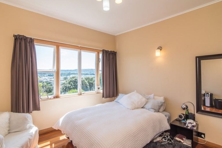 Photo of property in 36 Kinghorne Street, Strathmore Park, Wellington, 6022