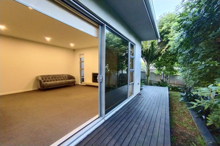 Photo of property in 10a Waterloo Road, Milford, Auckland, 0620