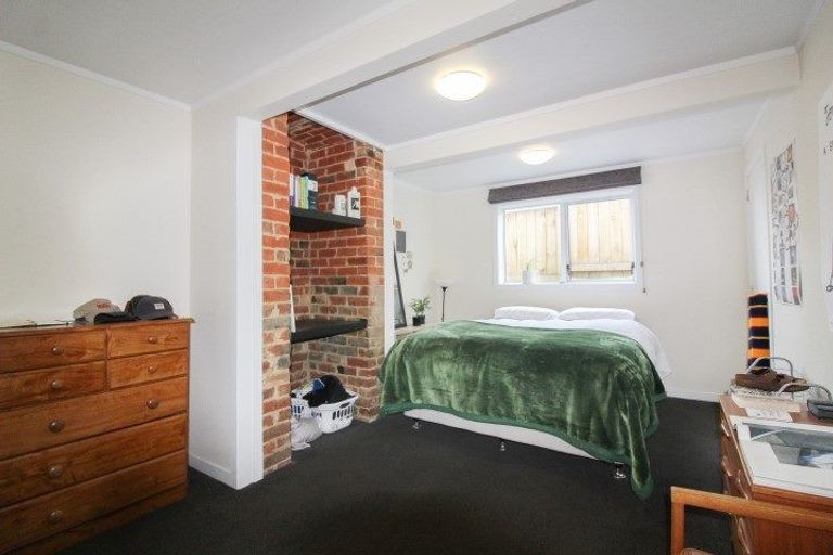 Photo of property in 142 London Street, Dunedin Central, Dunedin, 9016