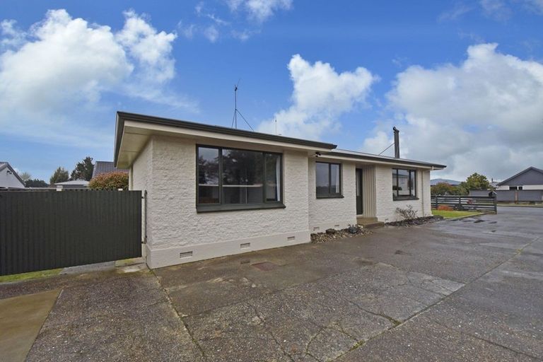 Photo of property in 10 Chesney Street, Heidelberg, Invercargill, 9812