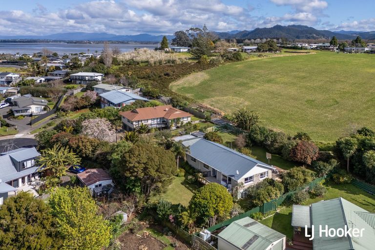 Photo of property in 6 Nathan Place, Athenree, Katikati, 3177