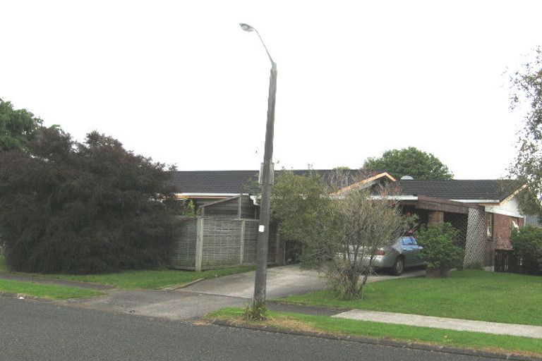Photo of property in 2 Galsworthy Place, Bucklands Beach, Auckland, 2014