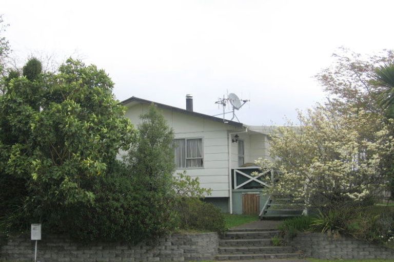 Photo of property in 16 Ferney Place, Richmond Heights, Taupo, 3330