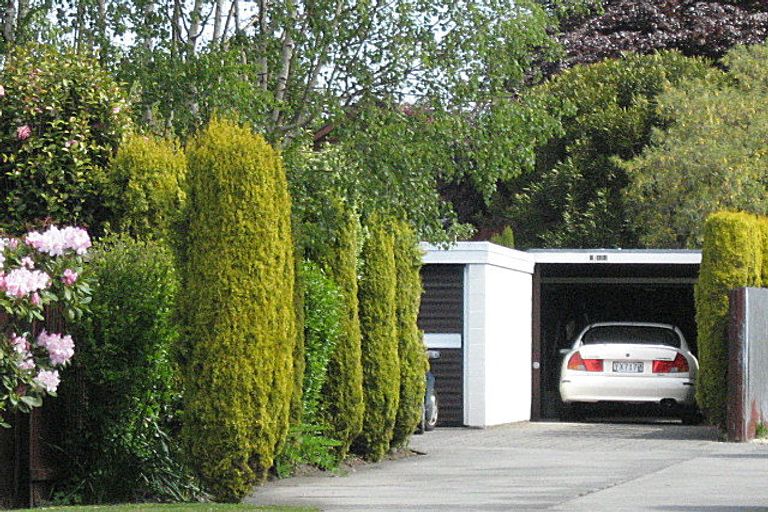 Photo of property in 1/43b Ambleside Drive, Burnside, Christchurch, 8053