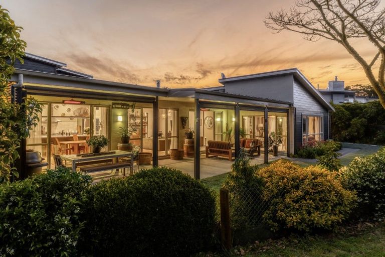 Photo of property in 12 Cotswolds Close, Otamatea, Whanganui, 4500