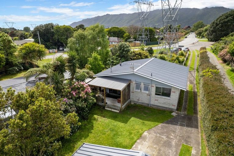 Photo of property in 324 Te Moana Road, Waikanae, 5036