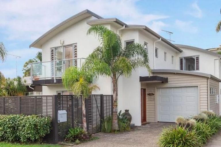 Photo of property in 1/58 Hattaway Avenue, Bucklands Beach, Auckland, 2012