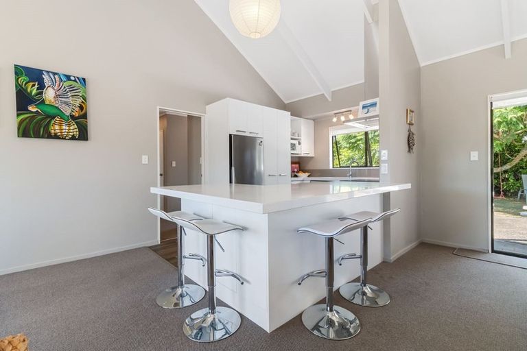 Photo of property in 9 Coronation Row, Pauanui, Hikuai, 3579