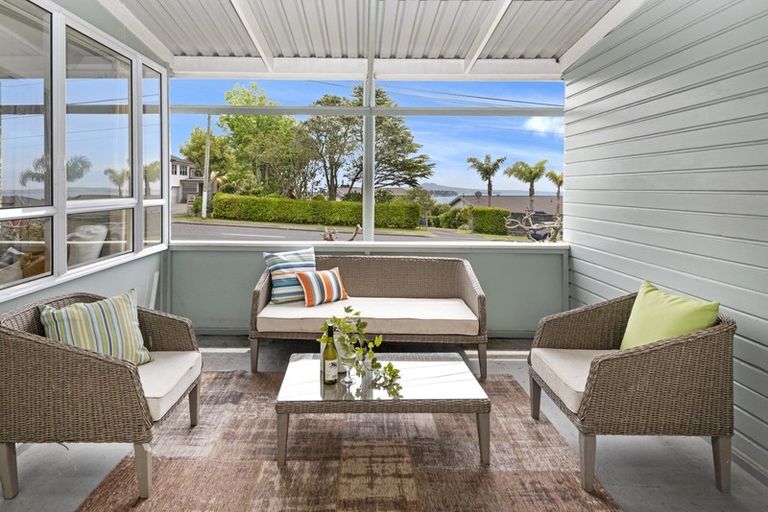 Photo of property in 145 Bleakhouse Road, Mellons Bay, Auckland, 2014